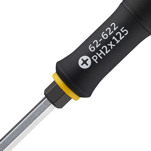 STANLEY FMHT0-62622 Phillips screwdriver close-up, black handle with yellow ring, visible PH2 marking.